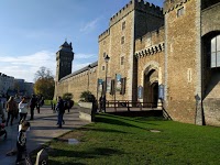 Cardiff Castle 1088033 Image 6